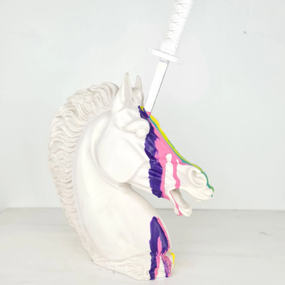 Mosche-Bianche_UNICORNS-ARE-REAL_7lO8aqS7Dr.jpeg